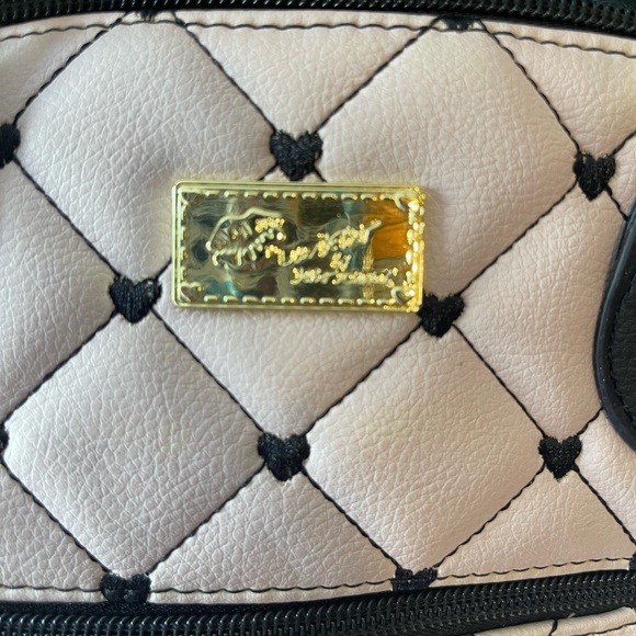 Betsy Johnson handbag - Picture 2 of 10
